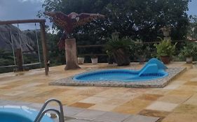 Pousada e Restaurante La na roça - Belezas do Monte Chalé e Suíte